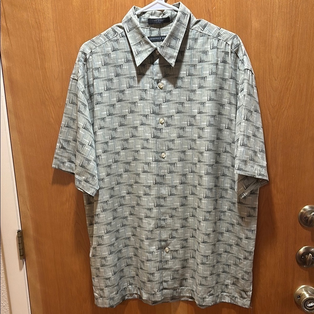Geoffrey Beene 100% silk shirt size large